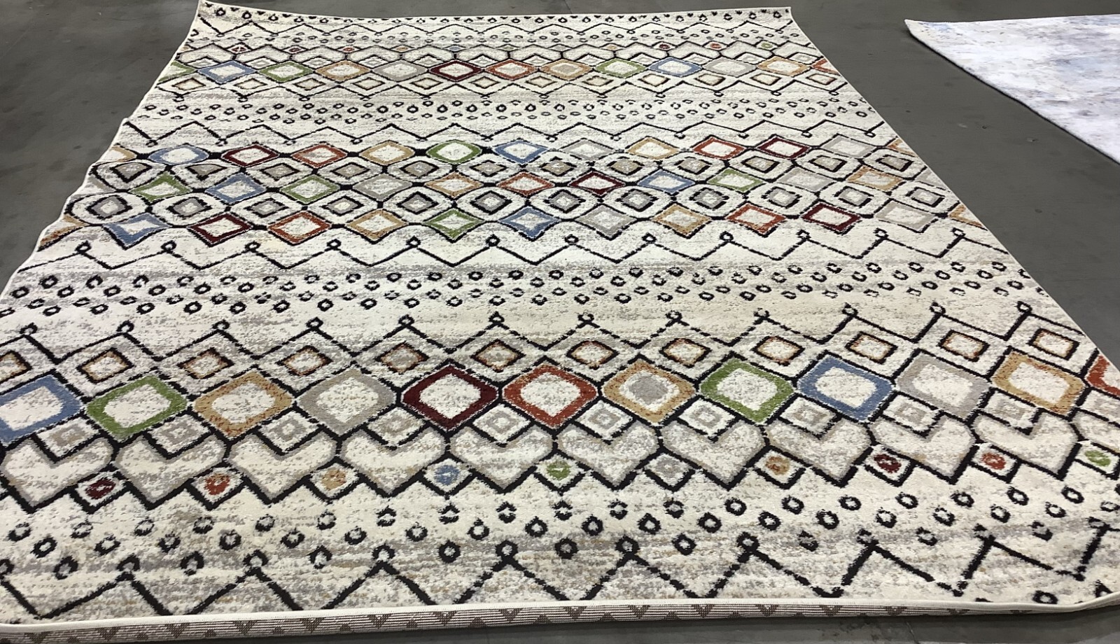 IVORY / MULTI 8'-0" x 10'-0" Flaw in Rug, Reduced Price 1172678198 AMS108K-8 gallery