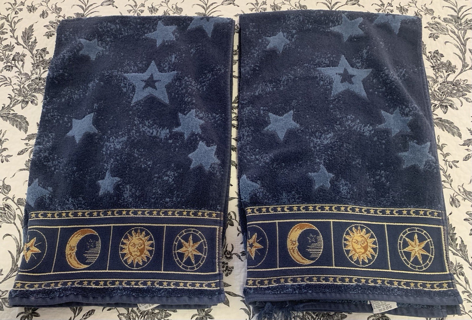 Springmaid Celestial Sun Moon Stars Set Of 2 Bath Towels 48x26” Blue Vintage 90s gallery
