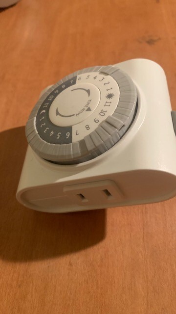 Big Button Timer 24 Hour Model 458205 For Indoor Use Only 125Vac 60 Hz 15A 1/2P gallery