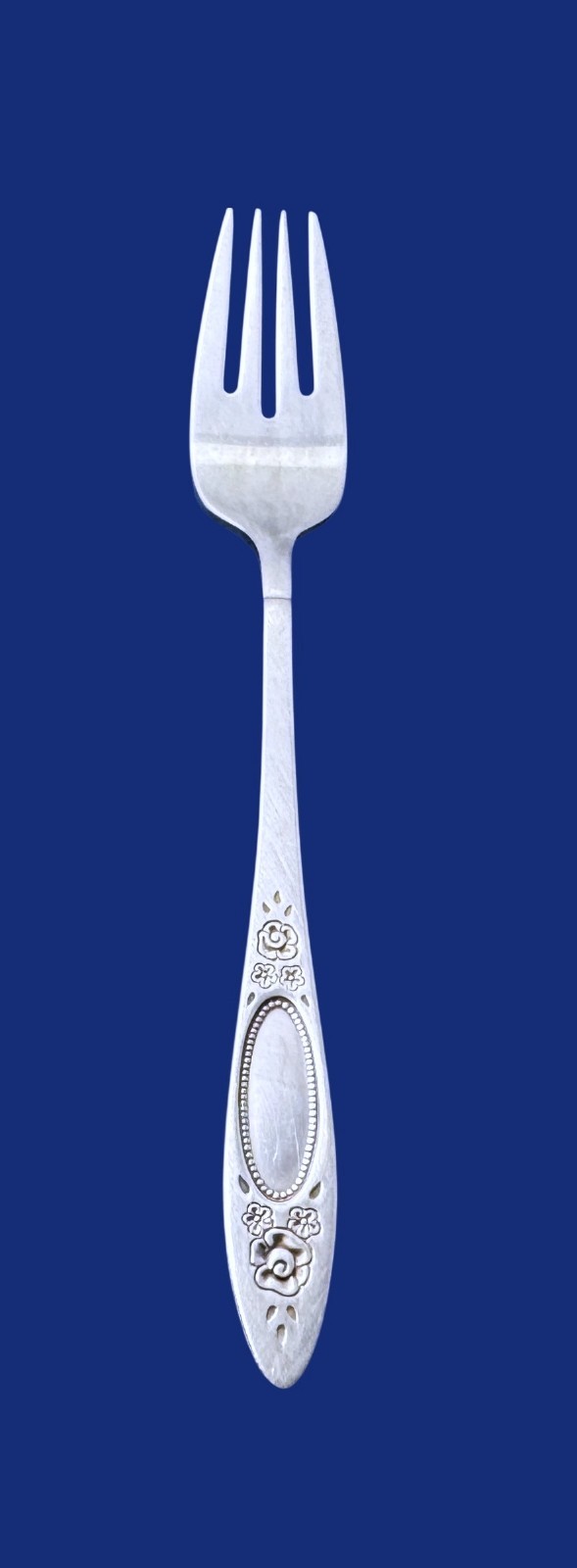Oneida VIGNETTE Stainless Flatware -- Dinner Fork 7 1/4" gallery