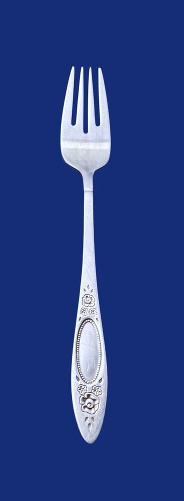 Oneida VIGNETTE Stainless Flatware -- Dinner Fork 7 1/4"