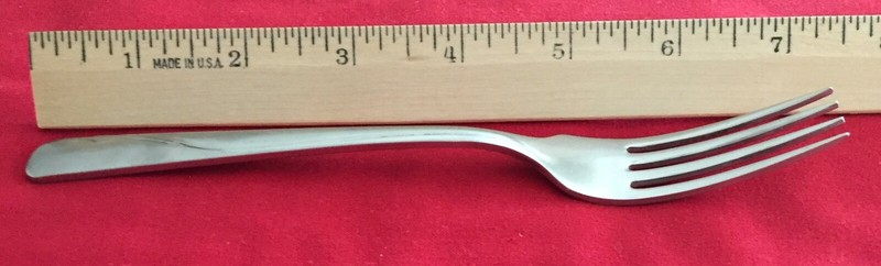 Oneida OCEANIC Dinner Fork 7 1/4" Stainless Steel Flatware gallery