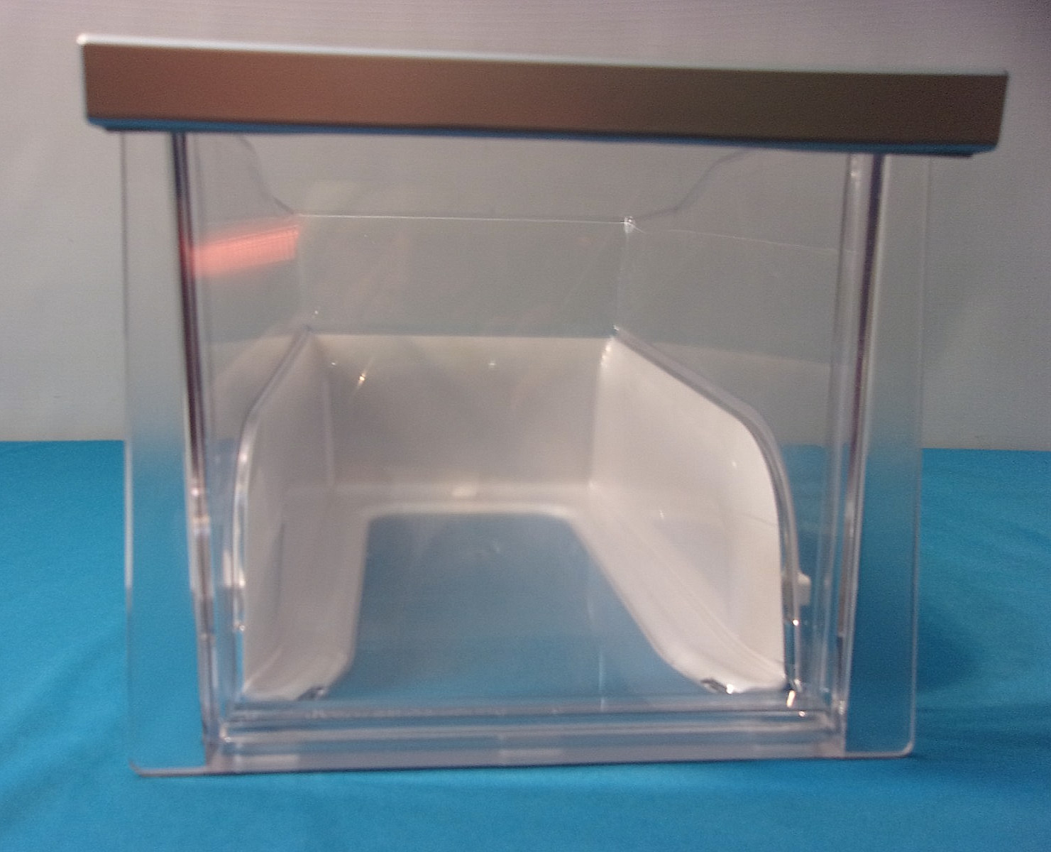 OEM LG Kenmore Refrig Crisper Drawer Bin MCK668047 Clean! gallery