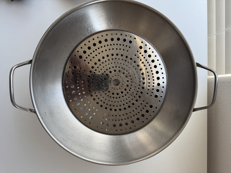 Farberware Electric Wok Model 303 with Lid & Steamer Tray – Tested Works gallery