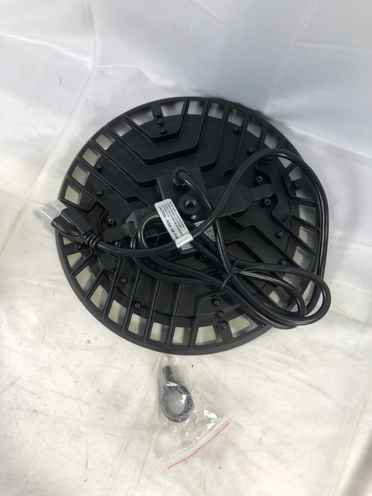 Sunco 150W LED UFO High Bay Light 5000K Plug & Play UL Certified gallery