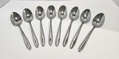 Oneida Mooncrest 8-Piece Glossy Stainless Steel Flatware Soup Spoons