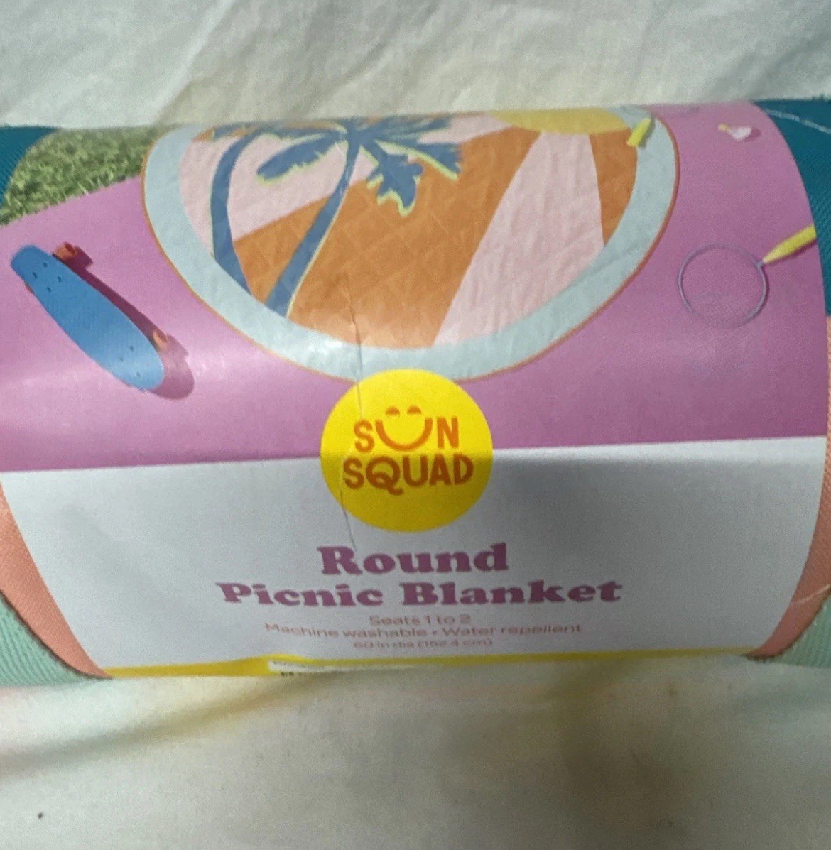 Sun Squad Summertime Round Picnic Blanket 2 Person Water Repellent Blanket. gallery