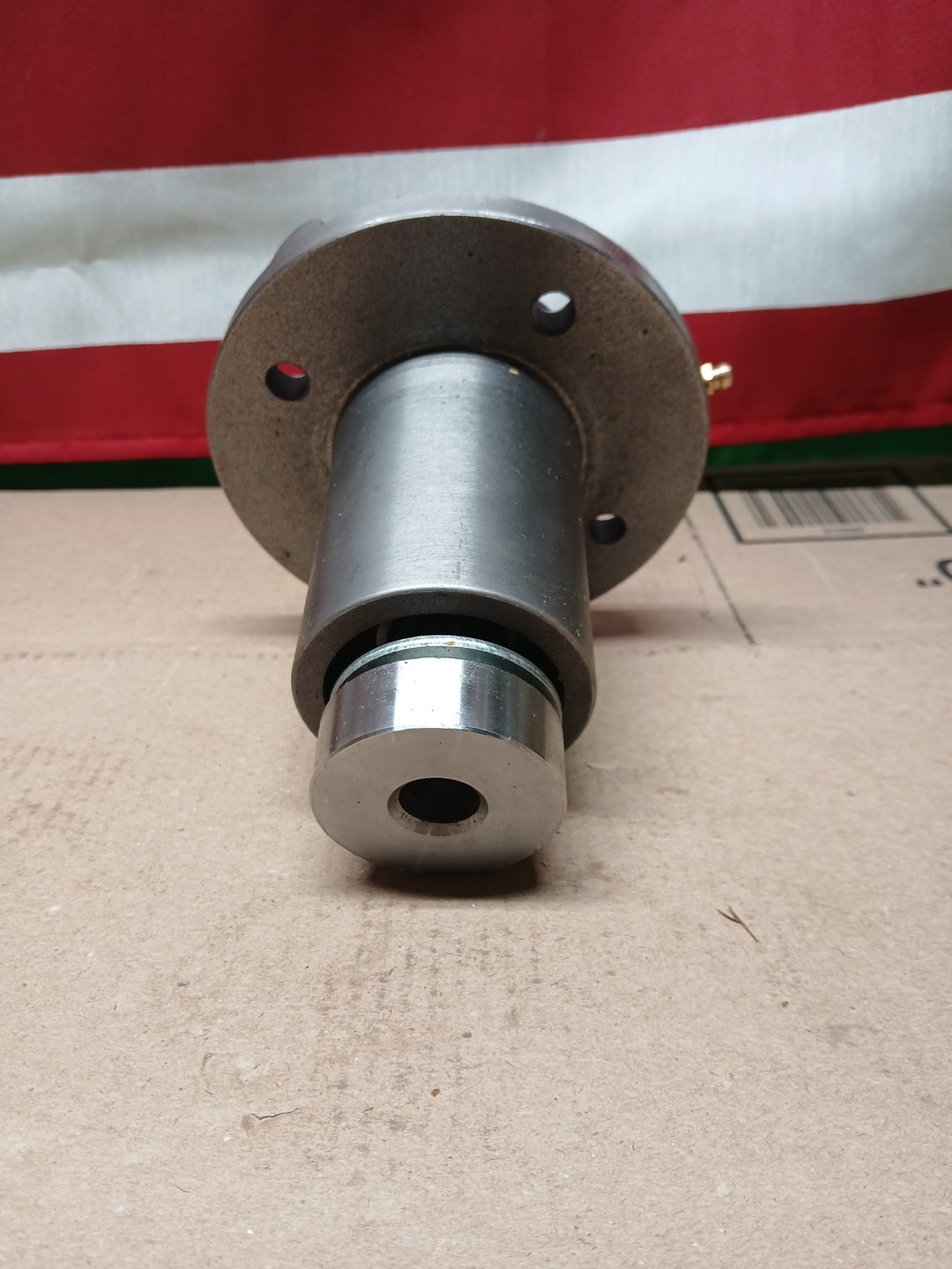 GENUINE OEM OREGON PART # 82-322 SPINDLE gallery