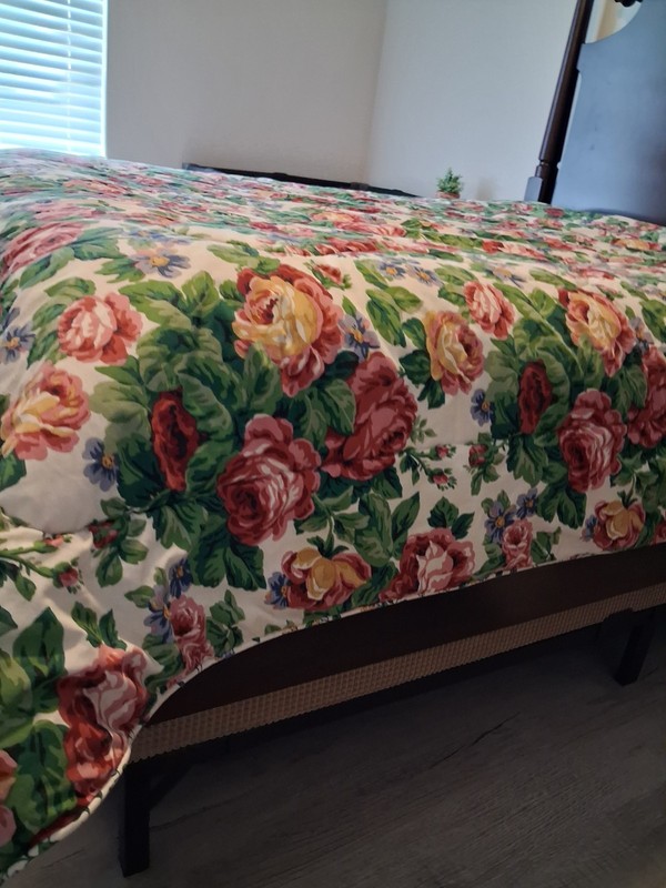 90s Longaberger Reversible Full Queen Comforter 2 Shams Set Sentimental Rose gallery