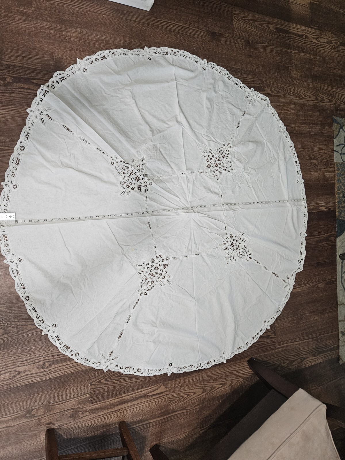 VintageRound White cotton Tablecloth & Napkins Lace Trim Floral Cutwork 71-90 in gallery