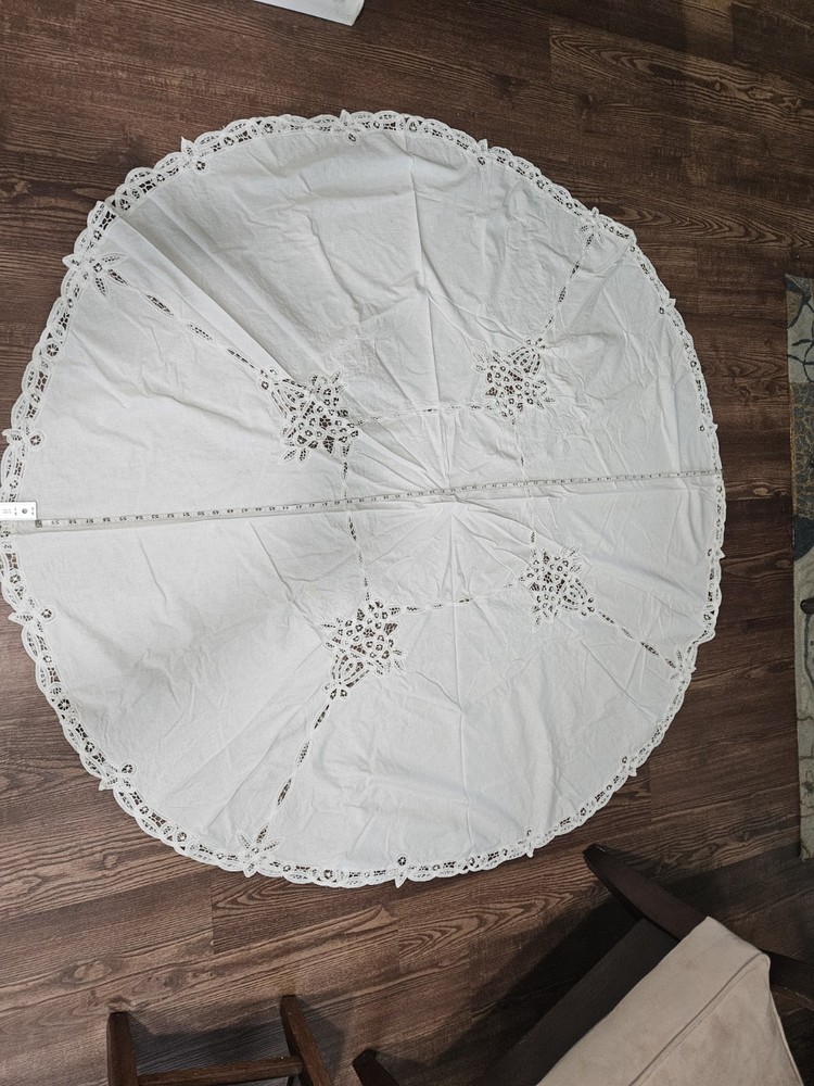 VintageRound White cotton Tablecloth & Napkins Lace Trim Floral Cutwork 71-90 in