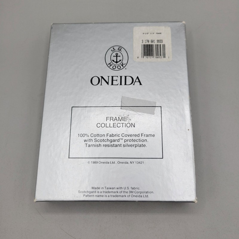 Oneida Blue Devon Fabric-Covered Picture Frame 3.5x5 Oval Opening Rear Loading gallery
