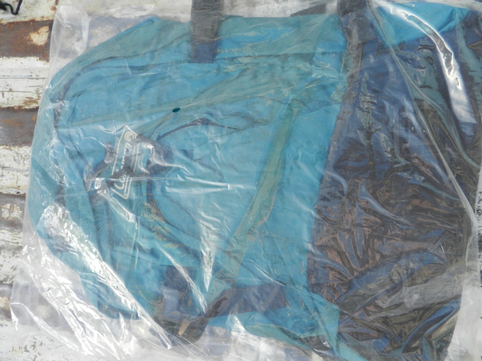 Coleman expandable Daypack Teal & Black 2