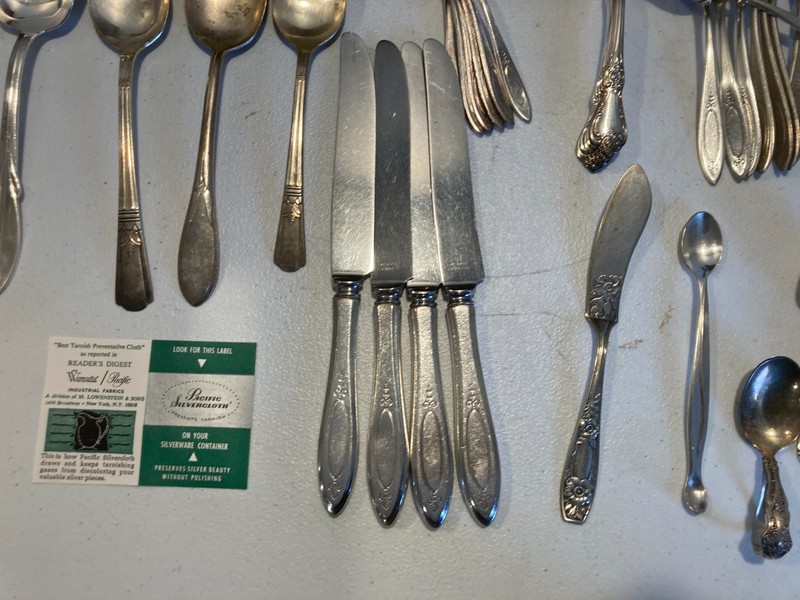 Vintage Silverplate Flatware Set with Pacific Silvercloth Wooden Storage Chest gallery