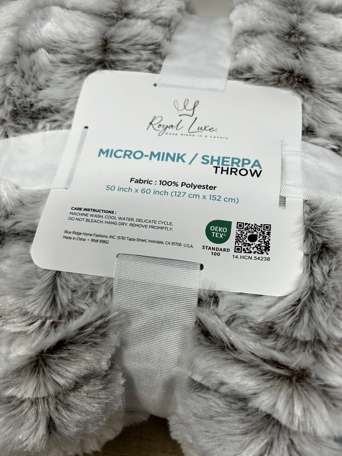 Roya Luxe Reversible Micromink to Faux-Sherpa Tie-Dye Throw 50" x 60" Brown-New gallery