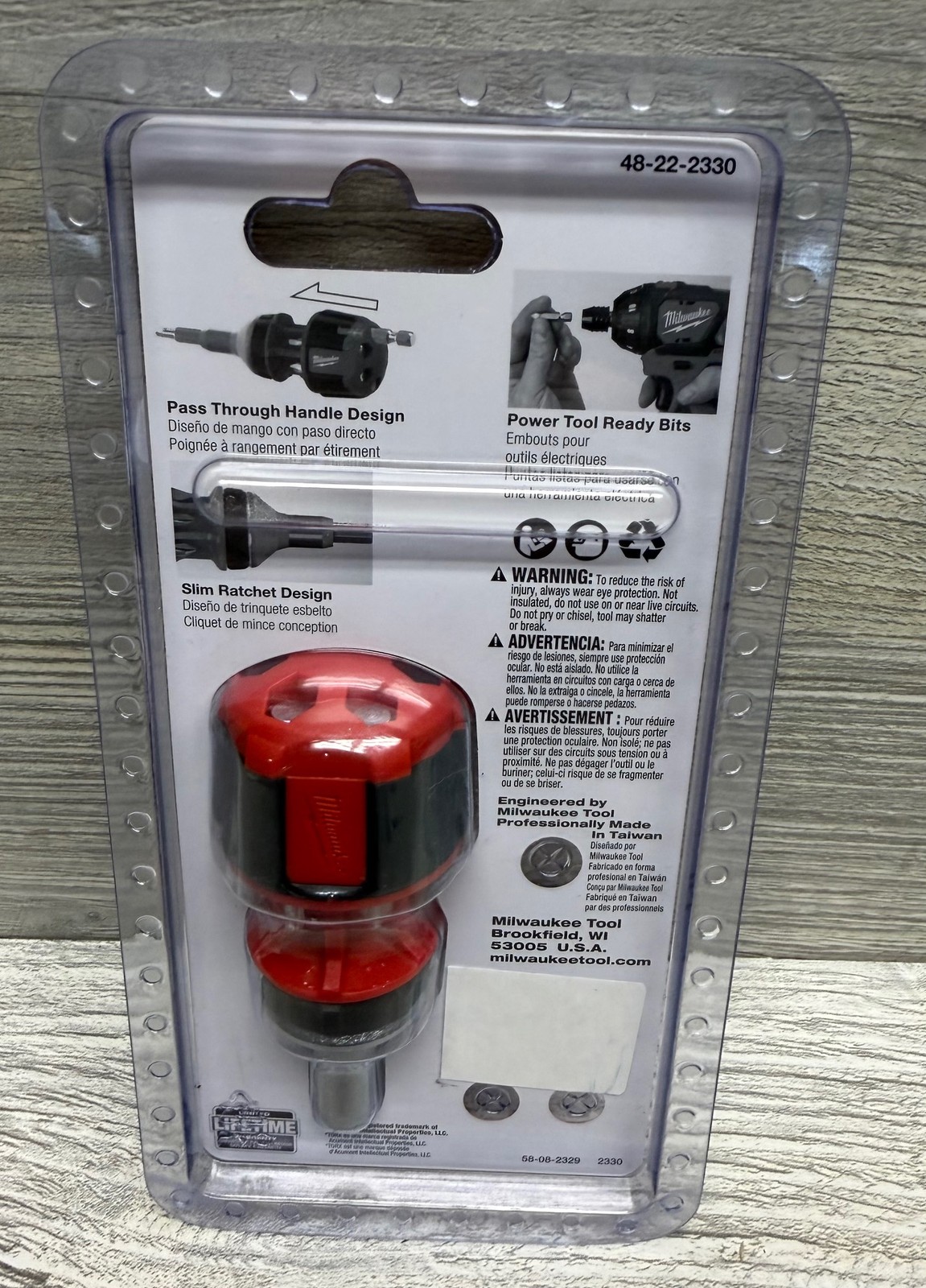 Milwaukee 8-in-1 Compact Ratcheting Multi-Bit Screwdriver Set 48-22-2330 gallery