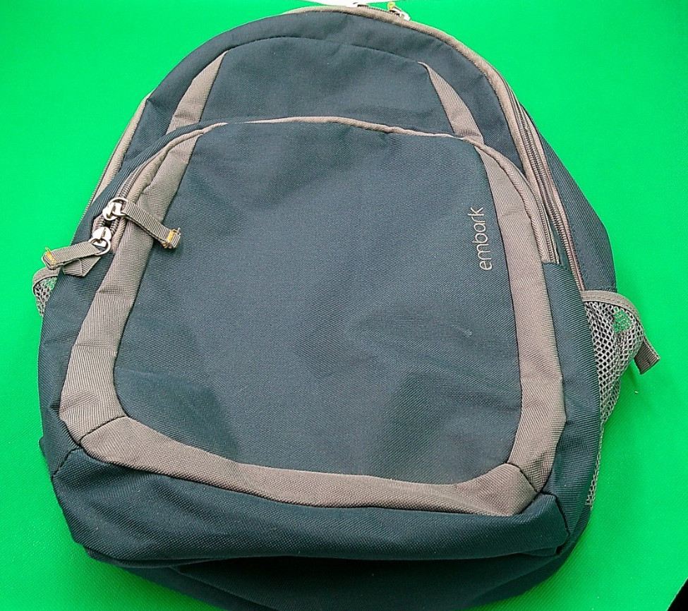 Embark Green Black Hiking Backpack Polyester Padded Mesh Side Pockets 17x13 2