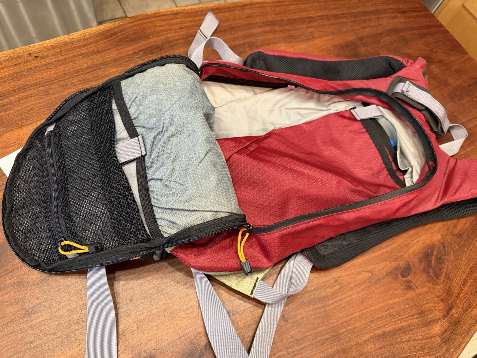 bca Stash H2O Back Pack Red And Tan  5