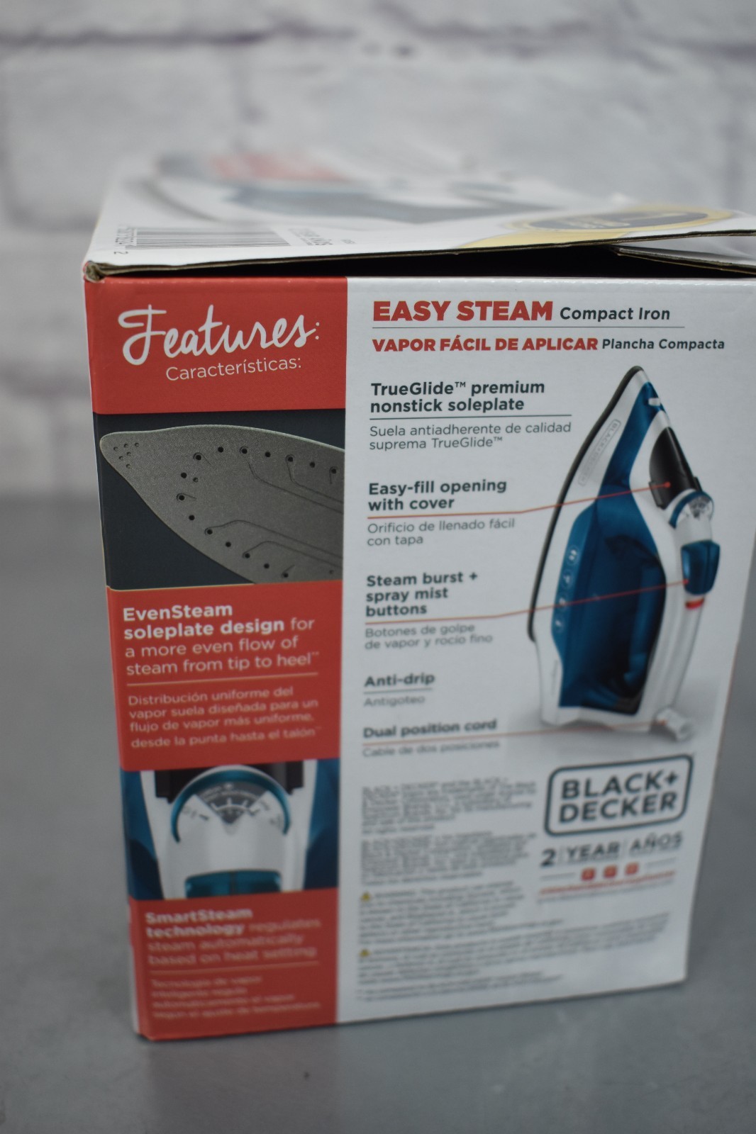 Black + Decker Easy Steam Compact Iron NEW gallery