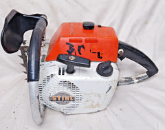 STIHL CHAINSAW, MODEL 041, PROJECT SAW, HAS COMPRESSION, NO SPARK SEE INFO BELOW