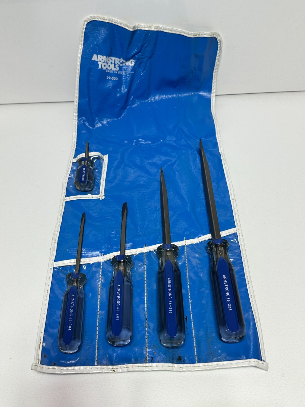 Armstrong Tools USA 29-320 5pc Flat Slotted Tip Screwdriver Set in Kit Bag gallery
