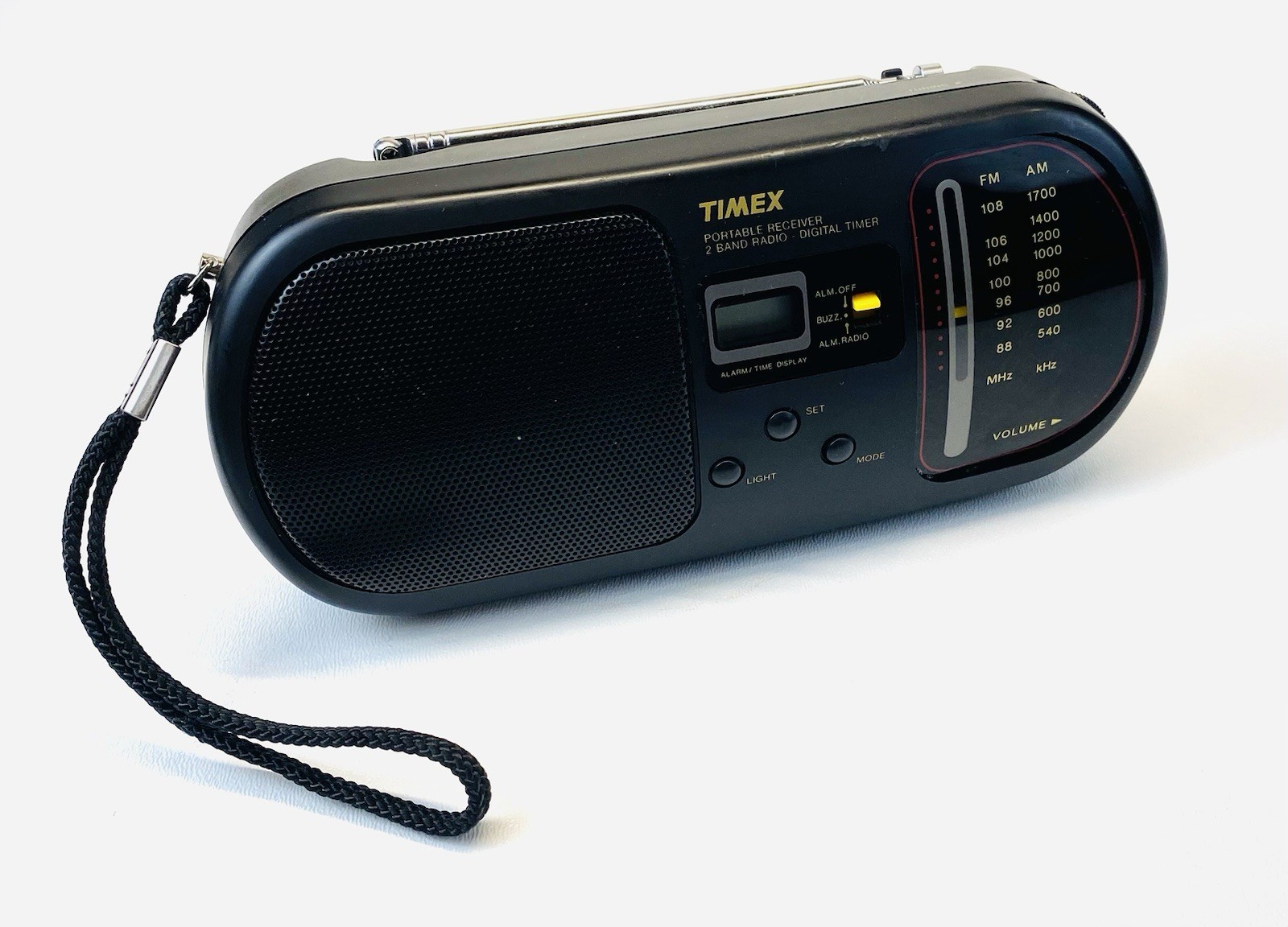 Timex TX210B Portable Reciever AM/FM Radio Alarm Clock Digital Timer gallery