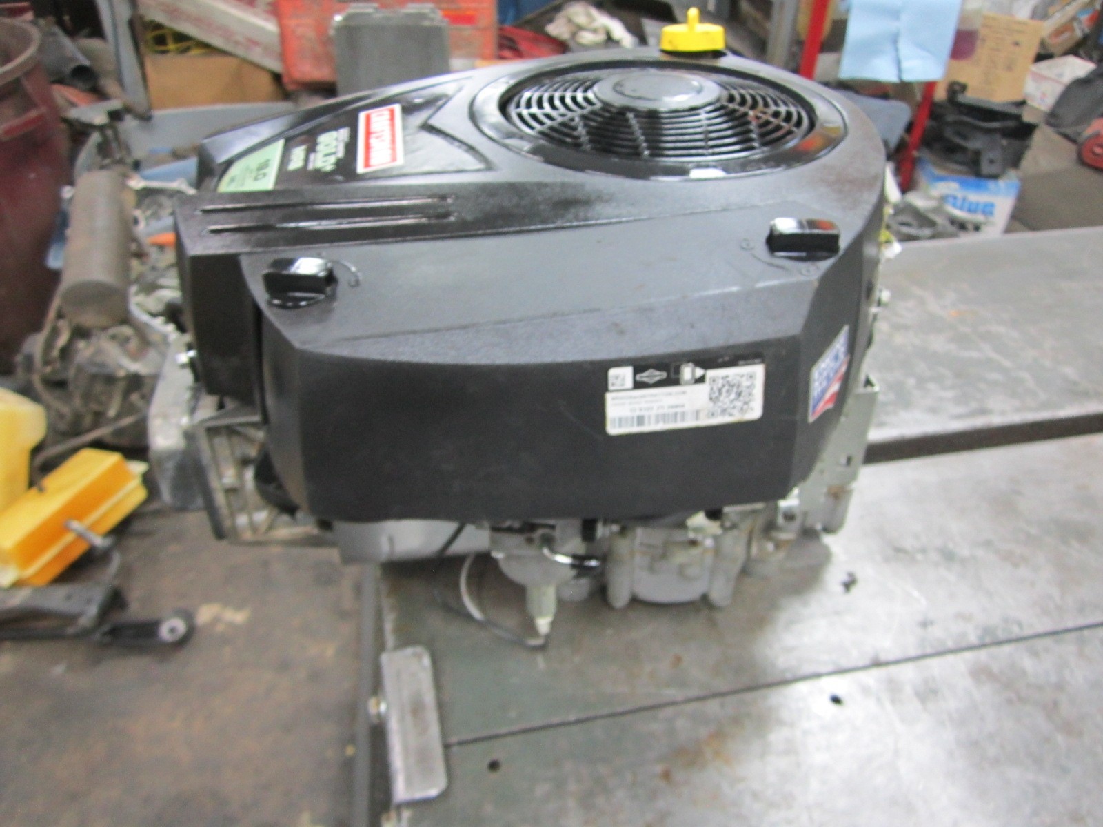 BRIGGS & STRATTON 19 HP INTEK GOOD RUNNING ENGINE MOTOR 31R707 gallery