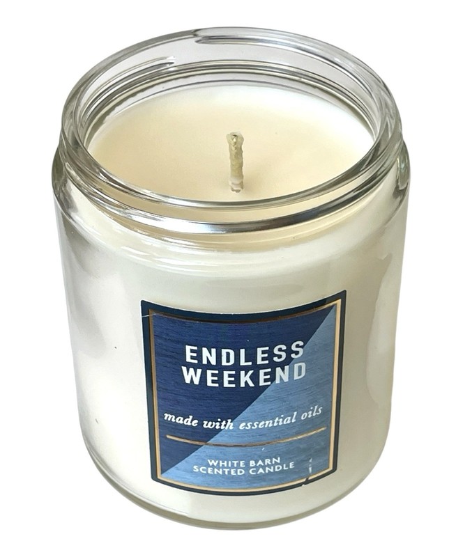 Bath & Body Works ENDLESS WEEKEND Single Wick Candle w/ Essential Oils 7 oz gallery