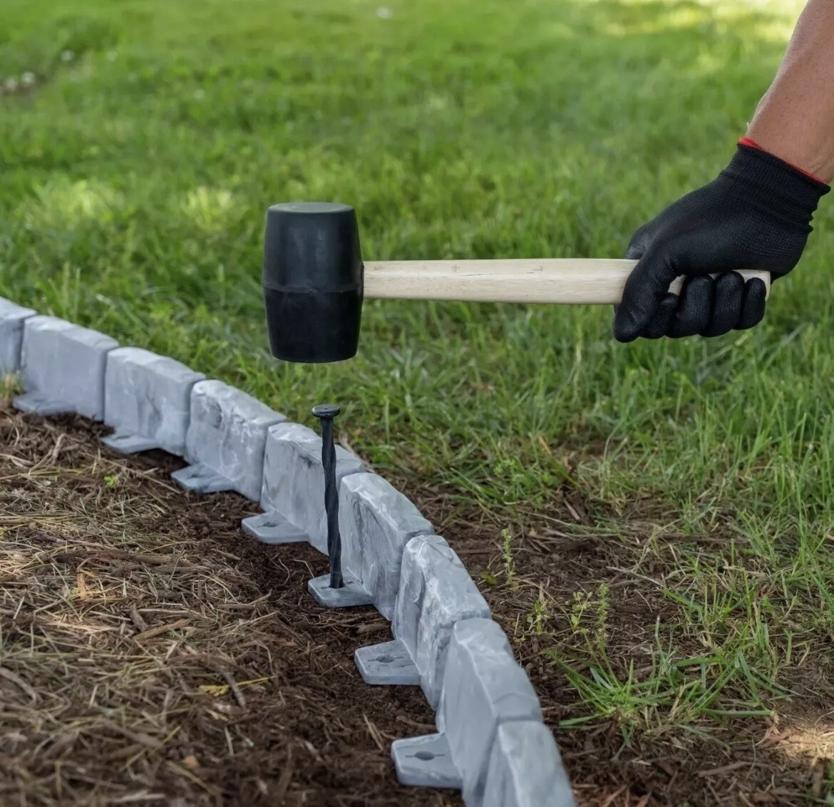 EasyFlex No dig Landscape Edging W Anchoring Spikes 2.7 In Tall 15 Ft Stonelook gallery