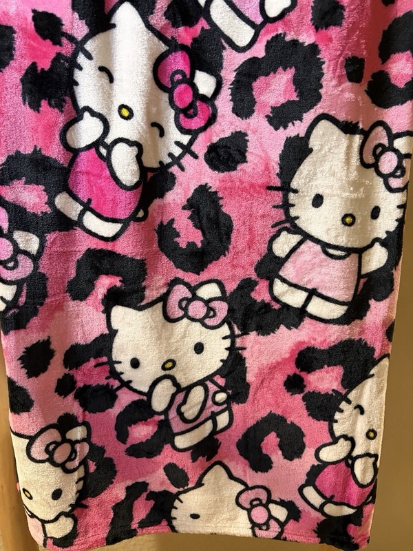 Viral Hello Kitty Leopard Prink Silk Touch Throw Blanket Hot Pink Sanrio 50x70 gallery