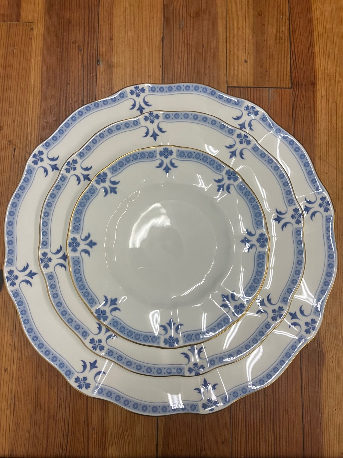 GRENVILLE Royal Crown Derby English Bone China 5 Piece Place Setting NEW gallery