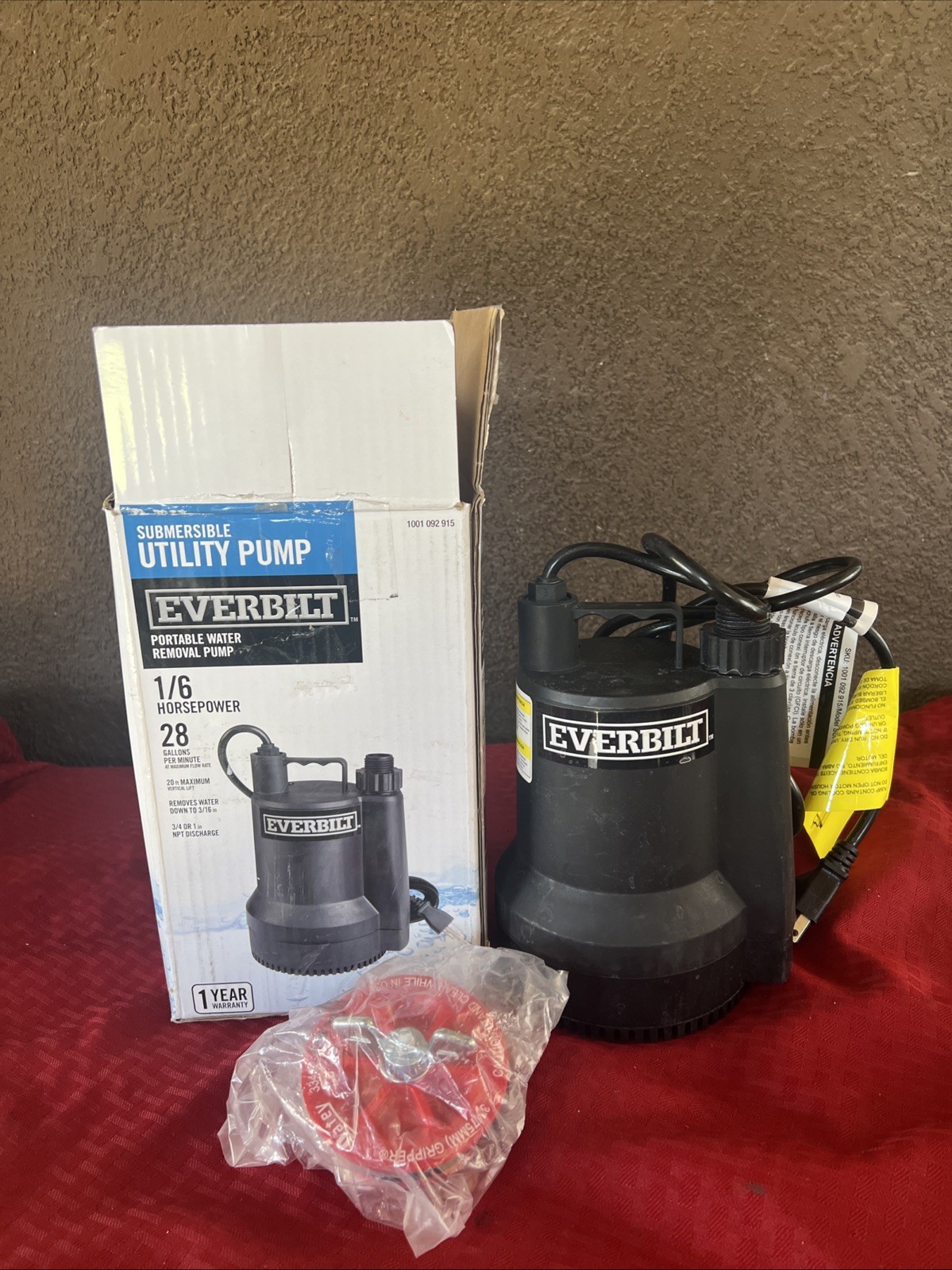 Everbilt Submersible Utility Pump Plastic SUP54-HD - Used gallery