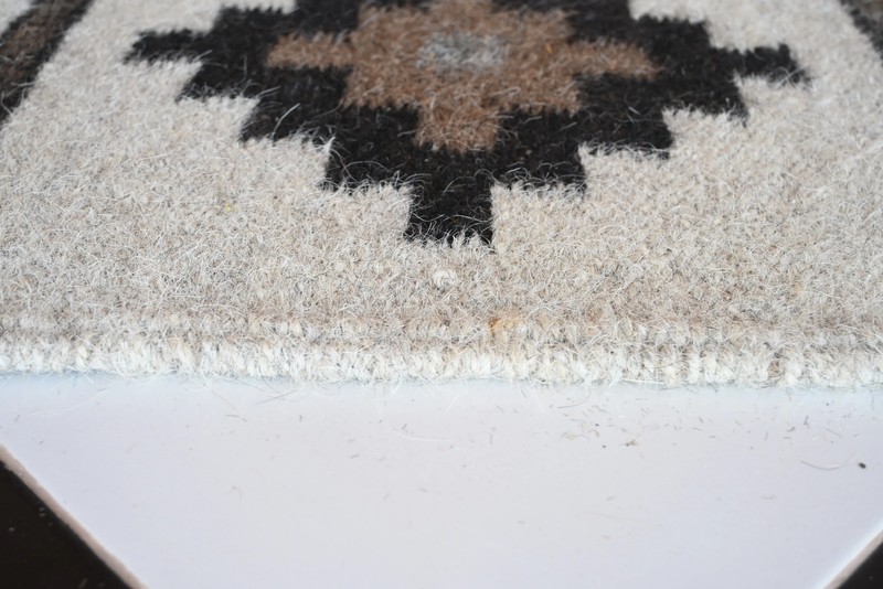 Rugmoda Cotton Ivory & Black Geometric 1.5x2 ft Entryway Doormat Rug gallery