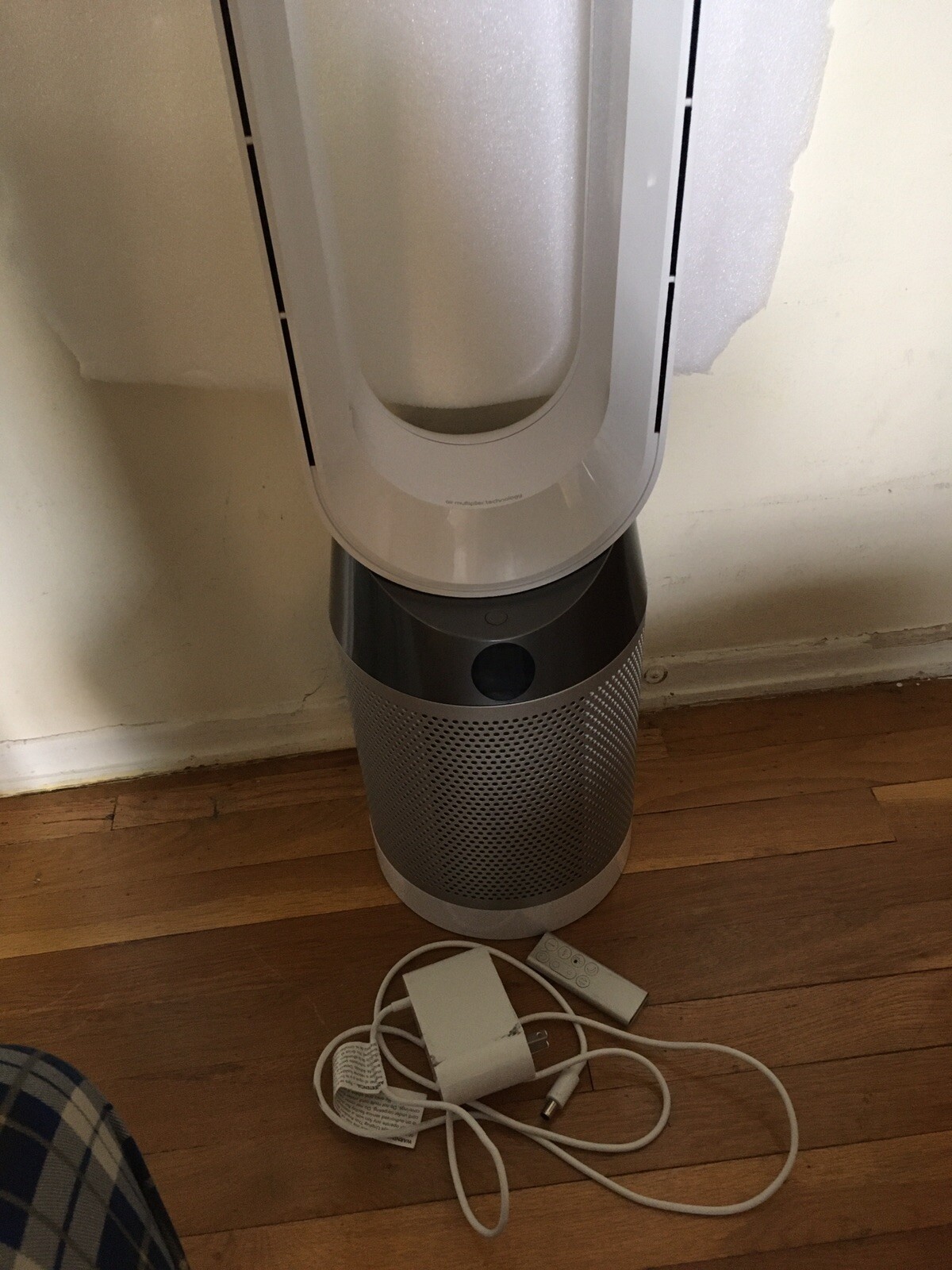 Dyson Pure Cool Fan And Air Purifier TP04 - HEPA Air Purifier and Tower Fan gallery