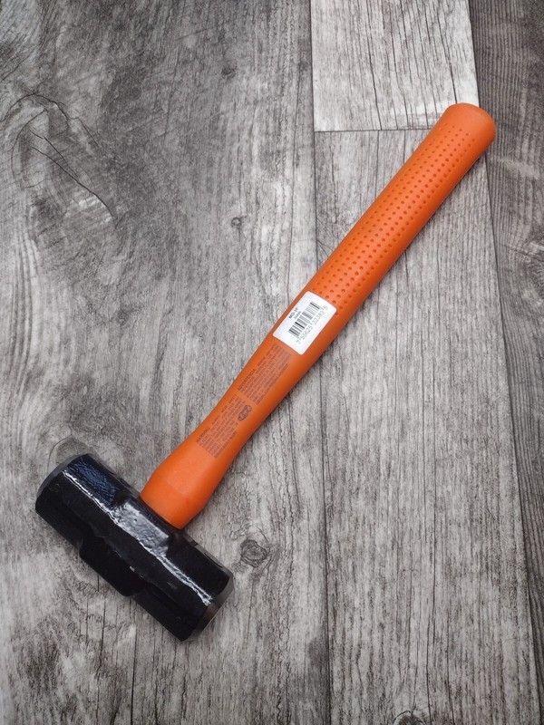 Truper 3 lb. Engineering Sledge Hammer with 14" Inch Fiberglass Handle MD-3F gallery