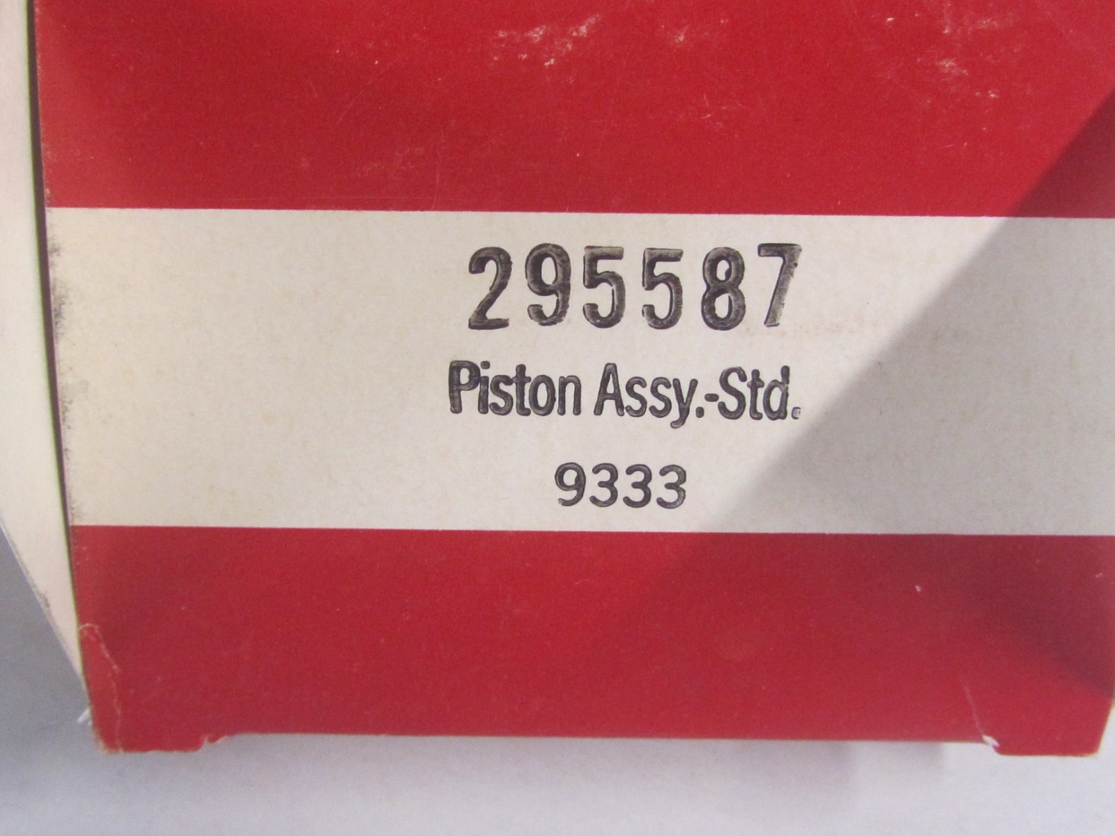 NEW GENUINE OEM BRIGGS & STRATTON 295587 PISTON ASSY-STD gallery