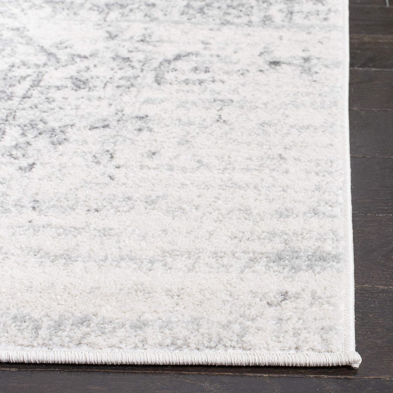 Madison Collection Area Rug - 6'7" X 9'2", Silver & Ivory, Snowflake Medallion D gallery