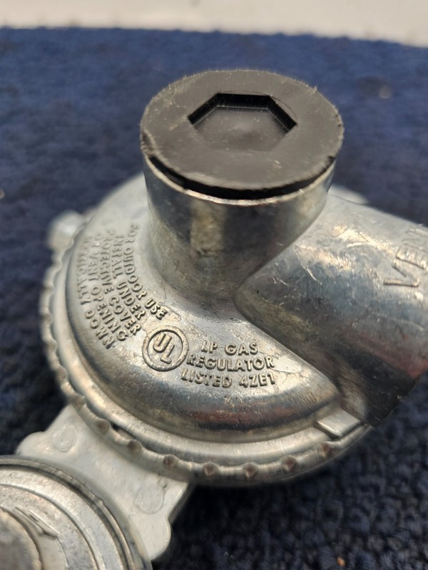 Marshall Excelsior MEGR-29 Compact Integral Two-Stage Gas Regulator gallery