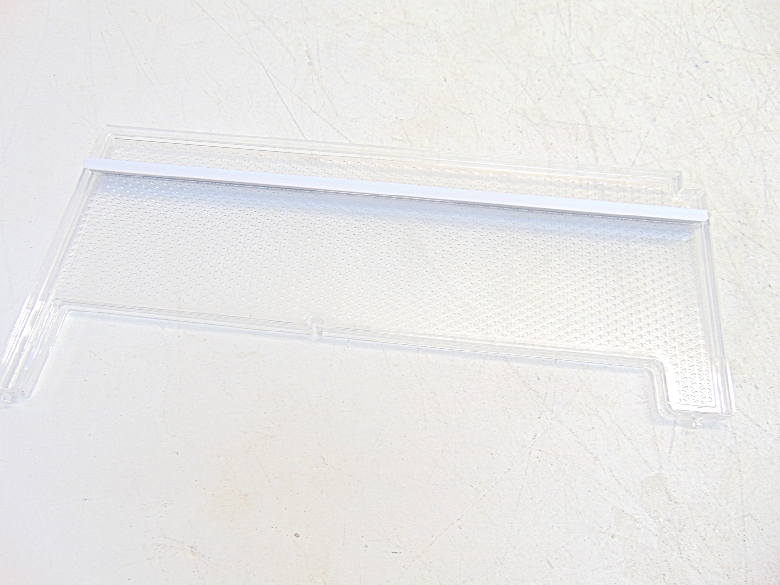 Frigidaire Refrigerator FRFS2823AS3 Center Crisper Support gallery
