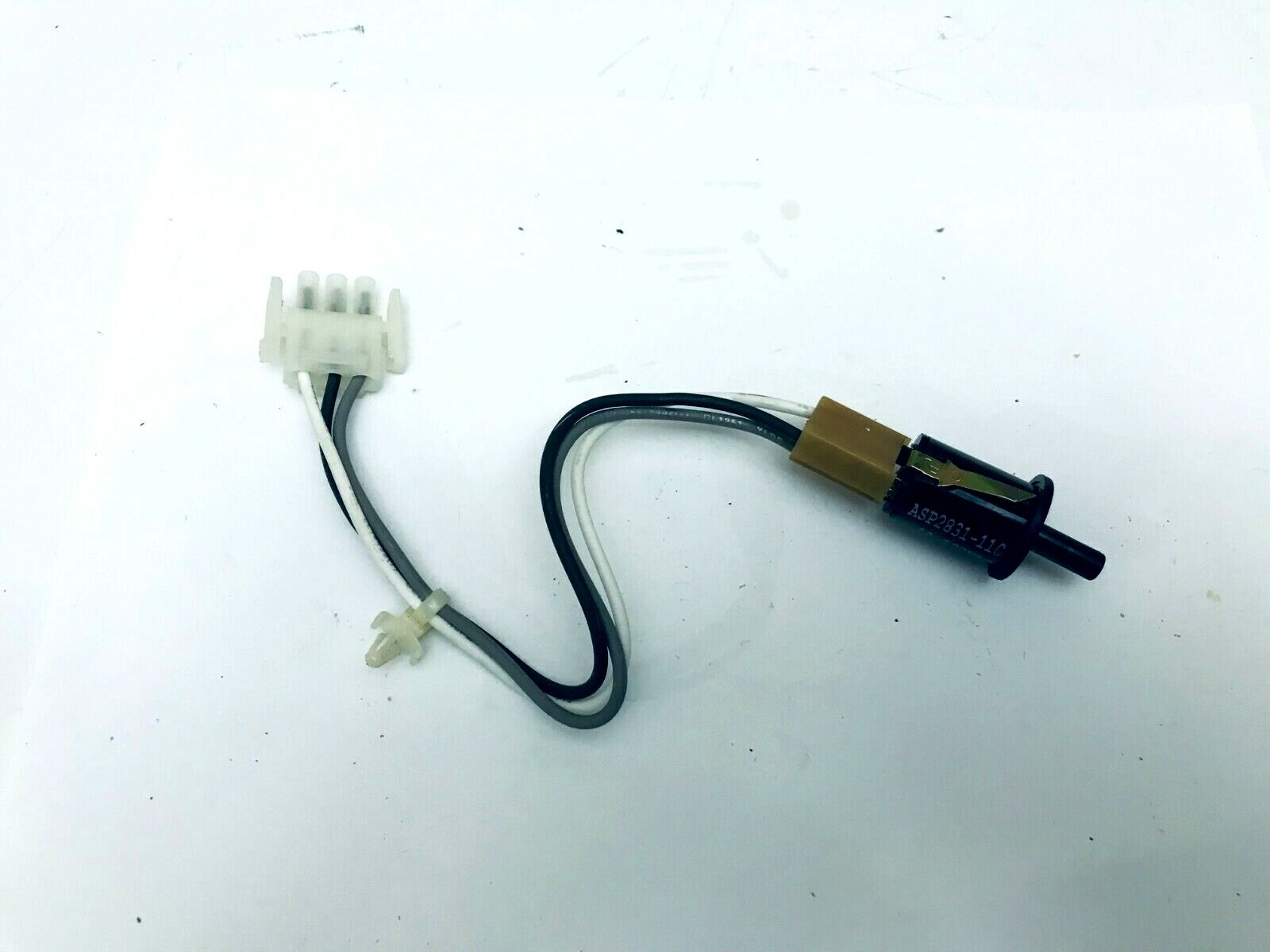 GE Single Oven Model JTP15W0A2WW Door Switch gallery