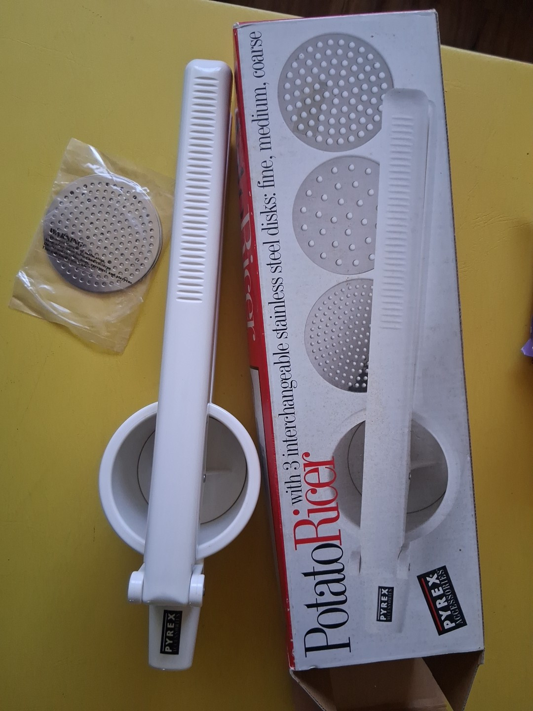 Pyrex Potato Ricer Three Stainless Steel Disks Robinson Knife Company 2002 New gallery