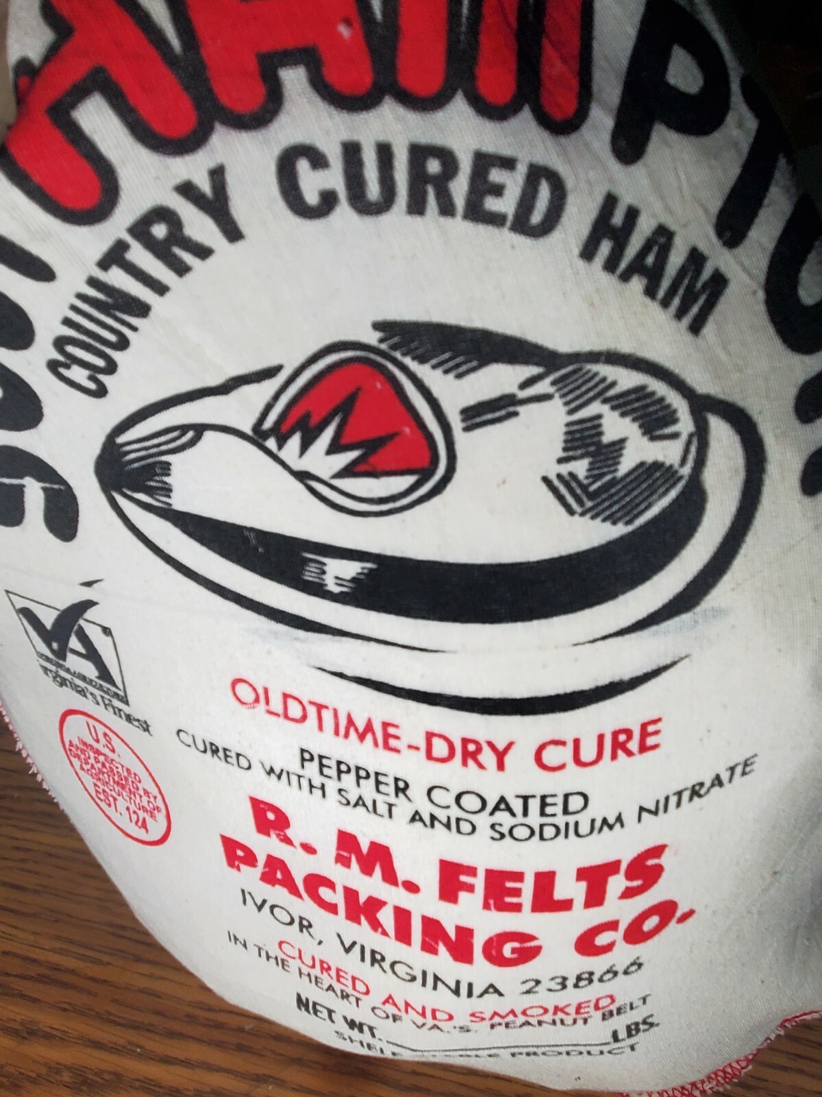 Southhampton Country Cured ham, Smoked Ham, 12-14lbs gallery