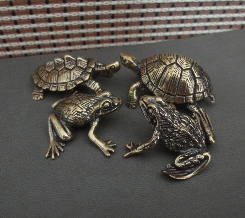 2 Pairs Solid Brass Turtles and Frogs Figurines Vintage Styles Couple Statues gallery