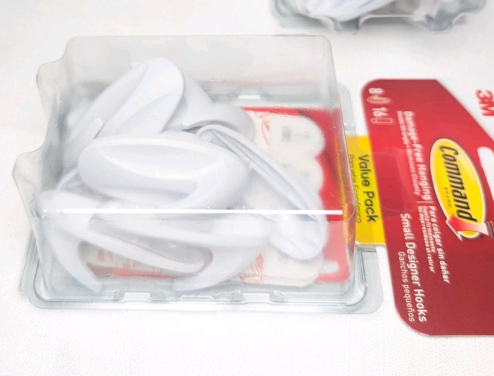 2 Pks 3M Command 8 Small Designer Hooks & 16 Adhesive Strips Per Pack Max 1 lb gallery