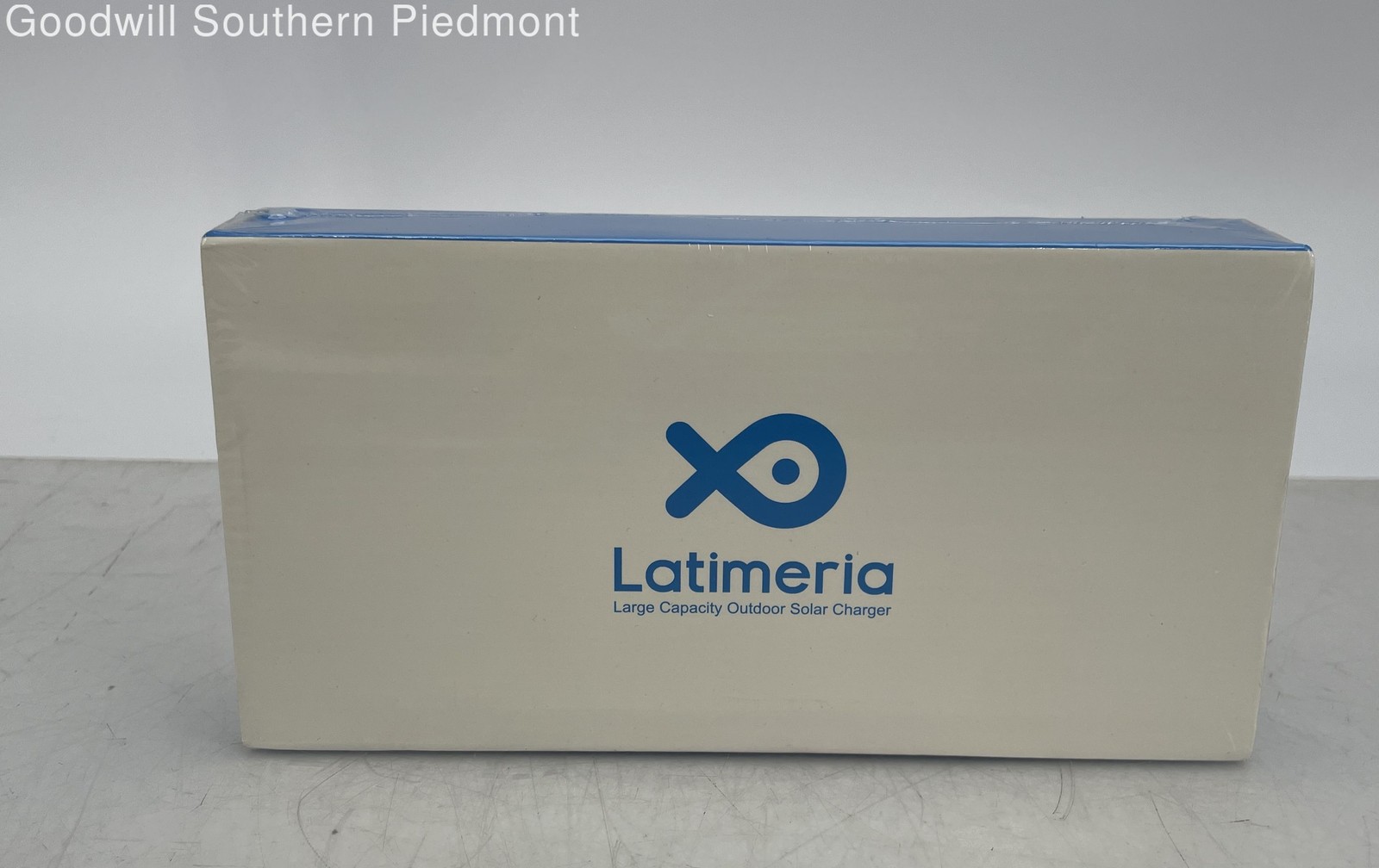 Latimerica M4W Large Capacity Outdoor Solar Charger - N/A - New gallery