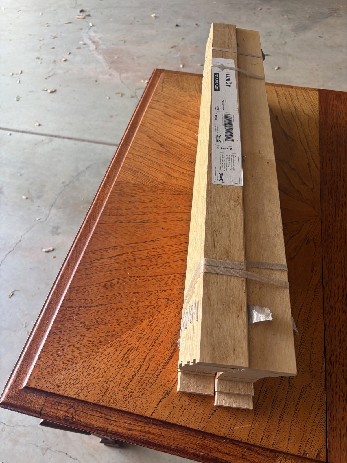 Luroy Slatted bed frame/bed gallery