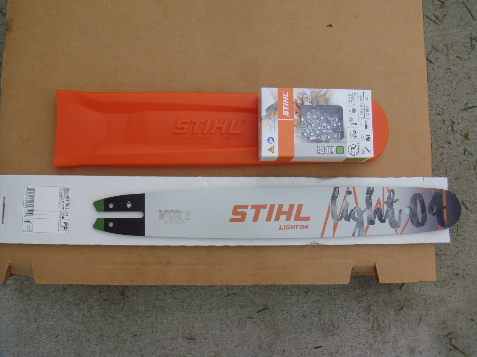 STIHL MS200 MS230 MS241 MS250 MS251 CHAINSAW 18" LIGHT BAR & CHAIN - .325 PITCH gallery