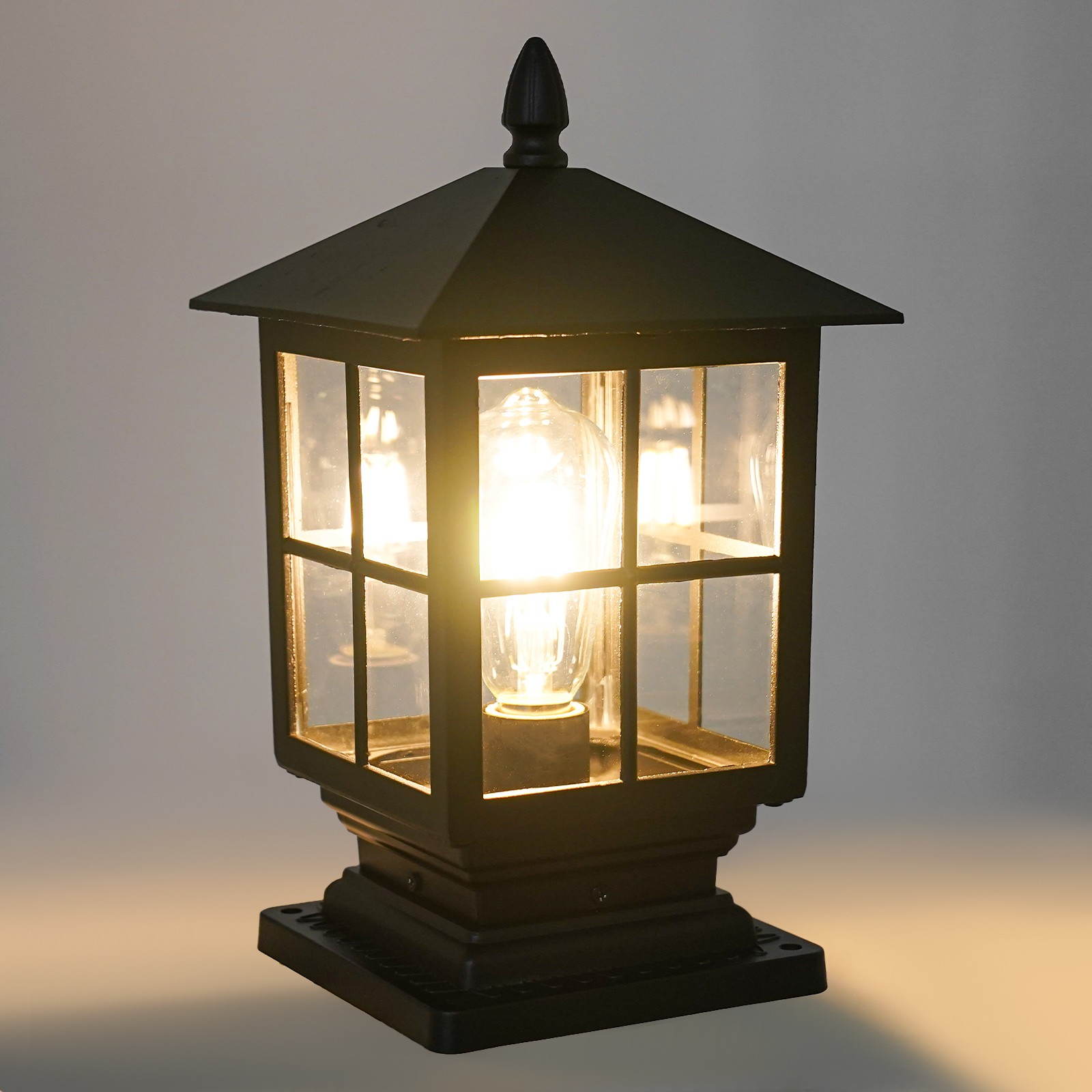Retro Post Light Aluminum Alloy Post Light Outdoor Post Lantern Walkway Lights gallery