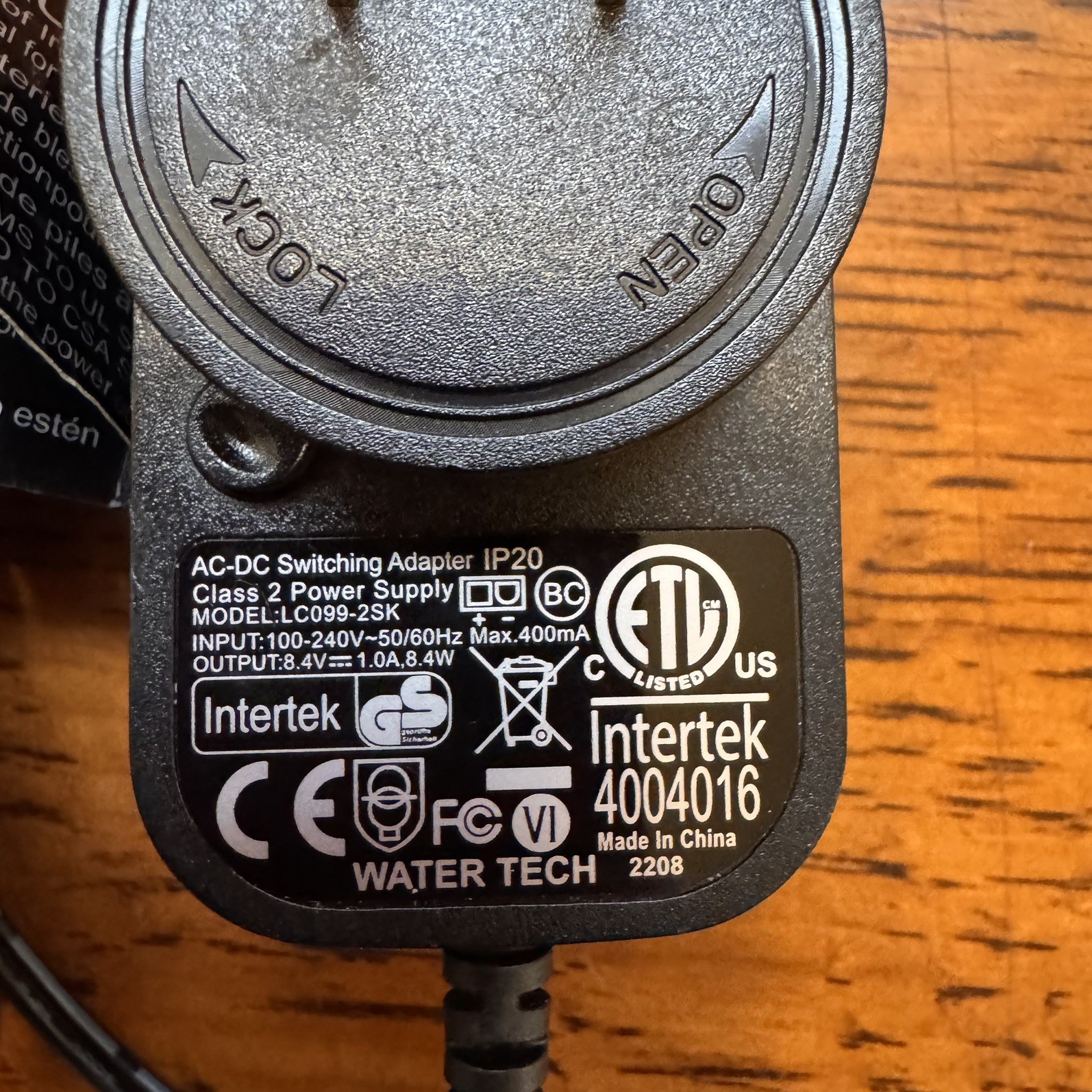 Water Tech Pool Blaster Charger LC099-2SK | 8.4V AC-DC Switching Adapter IP20 gallery