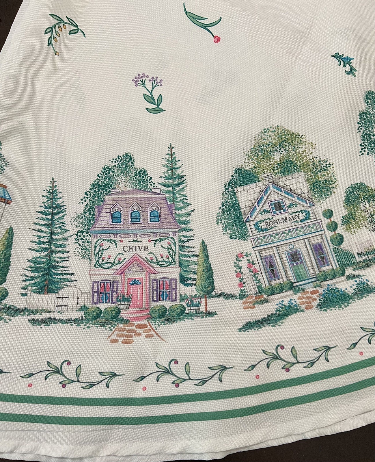 Lenox Spice Village 70 in Round Tablecloth White Multicolor Village Pattern gallery